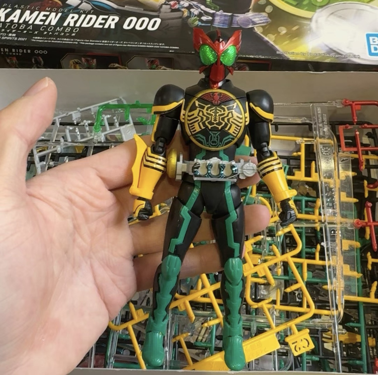 Figura Original de Bandai, Kam - Model Kit Kamen Rider reseña y precio