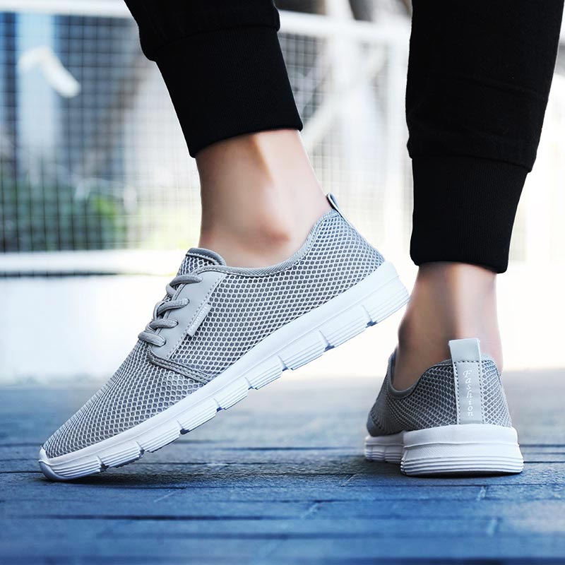 Zapatillas de deporte transpir - Model Kit Online Store reseña y precio