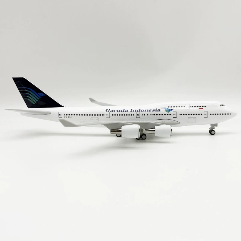 Modelo de Avión a Escala 1/250 - Model Kit Indonesia reseña y precio